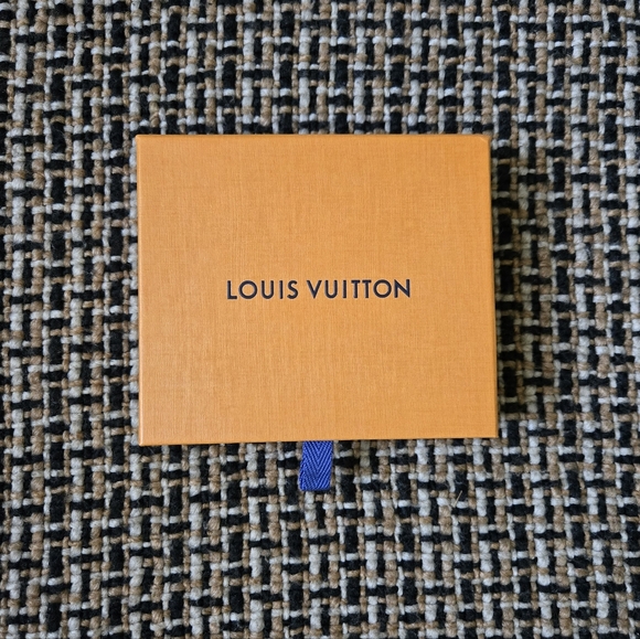 Louis Vuitton Box - Picture 1 of 3